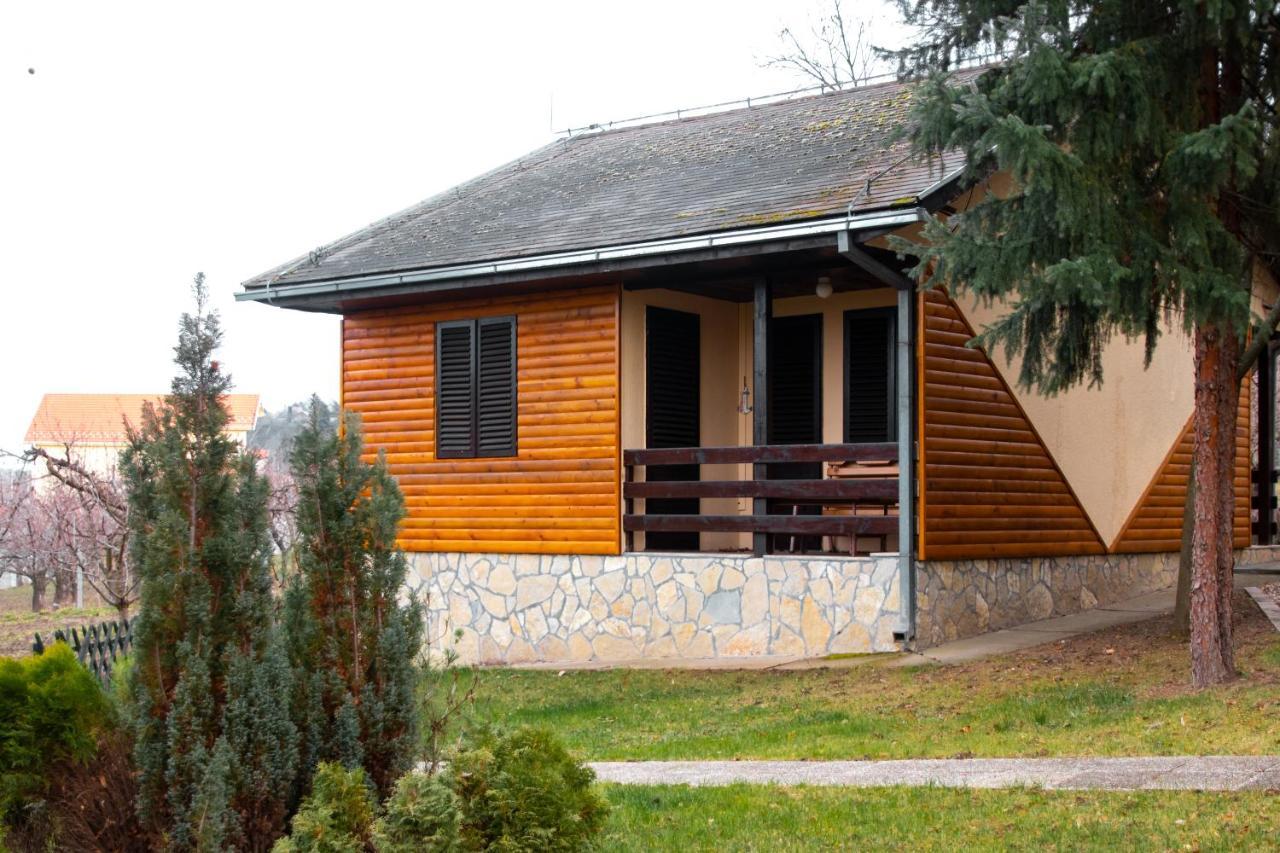 Hotel Marina Oasa Grocka Экстерьер фото