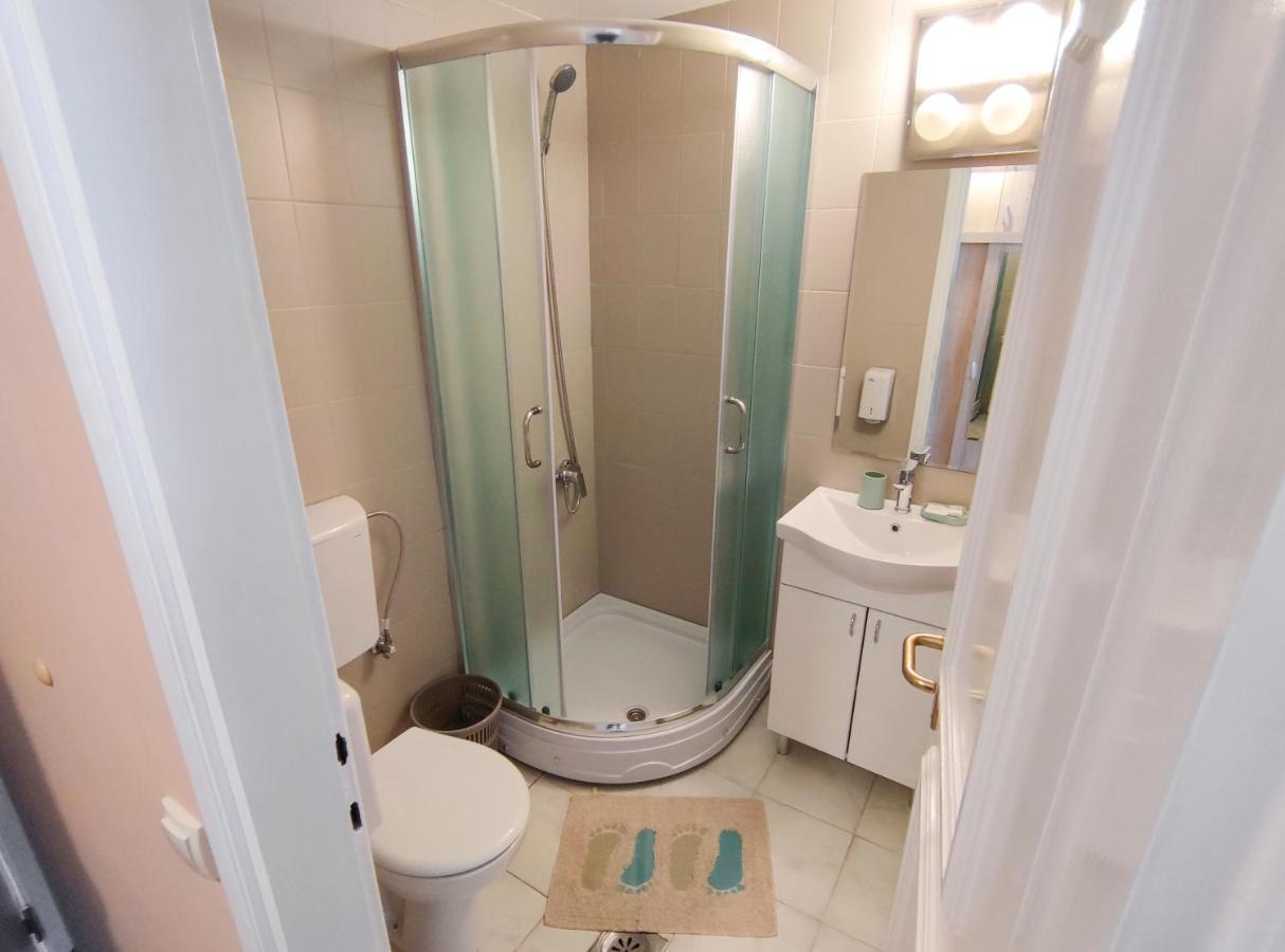 Hotel Marina Oasa Grocka Экстерьер фото